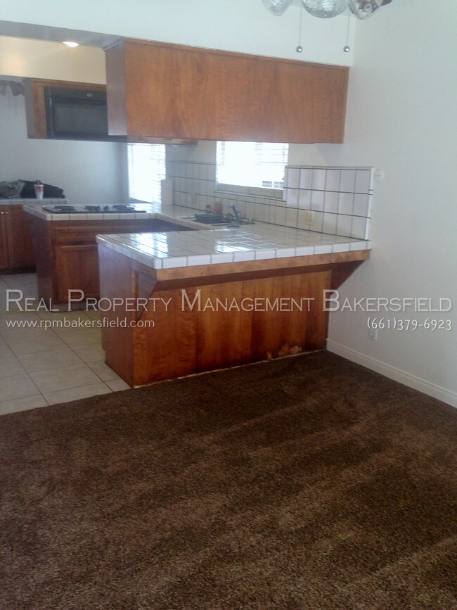 Building Photo - 2913 Dell Ave