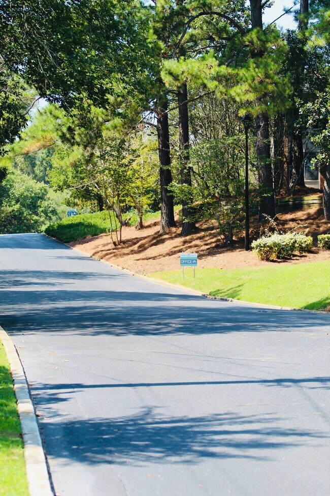 Timber Pointe 2050 Old Clinton Rd Macon, GA