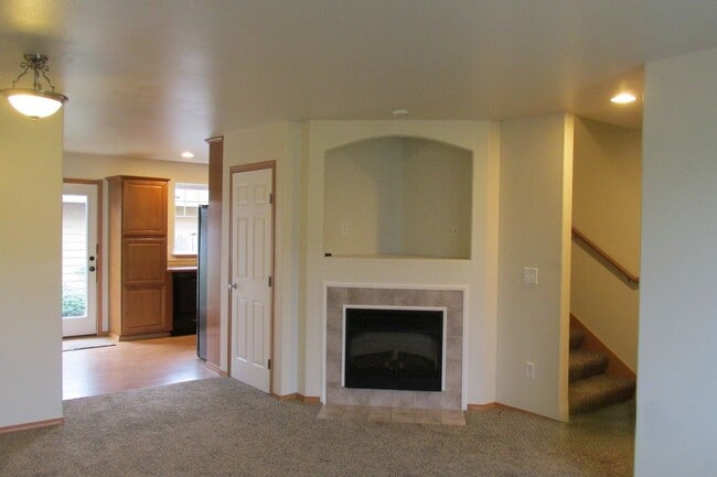 Foto del edificio - 3 Bedroom Townhouse in Sedro-Woolley