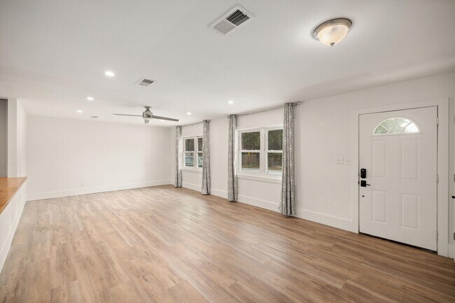 Foto del edificio - 122 Dyer St