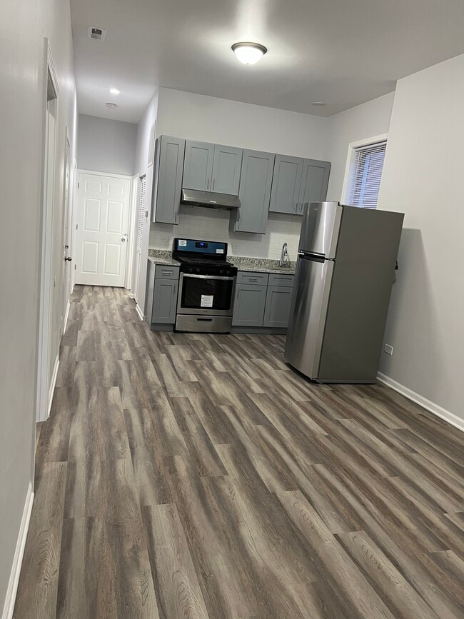 Foto del edificio - 240 W 24th St