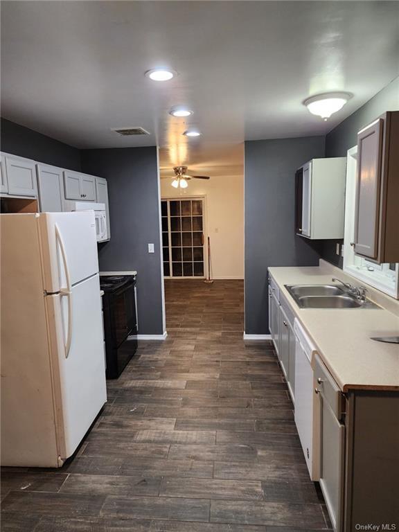 Building Photo - 739 NY-42