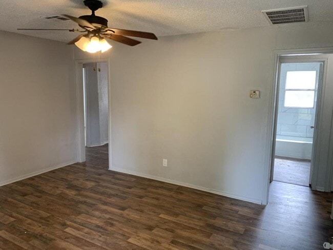 Photo - 6100 Jacks Ave House