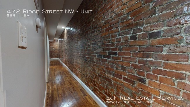 Building Photo - 472 Ridge St NW