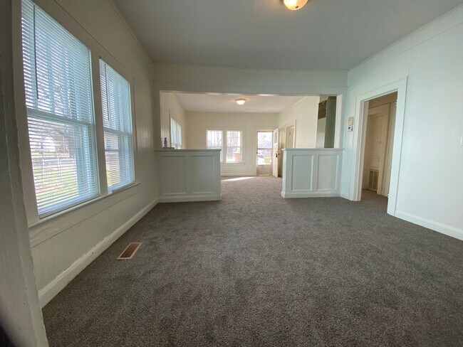 Foto del edificio - 2 bed 1 bathroom home in Shawnee