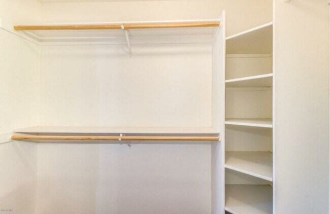 Foto del edificio - 1645 W Baseline Rd