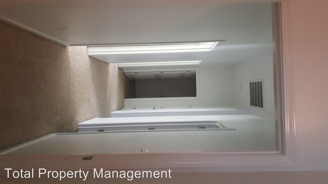 Foto del edificio - 4 br, 2 bath House - 2310 Kaiser Creek Ave.