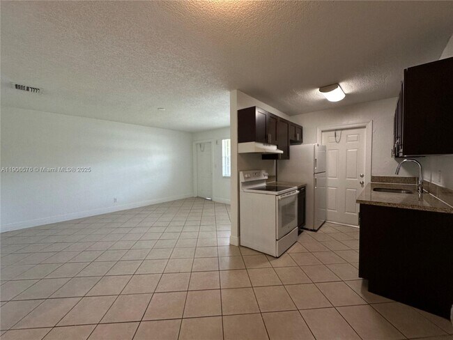 Foto del edificio - 2900 NE 17th Ave