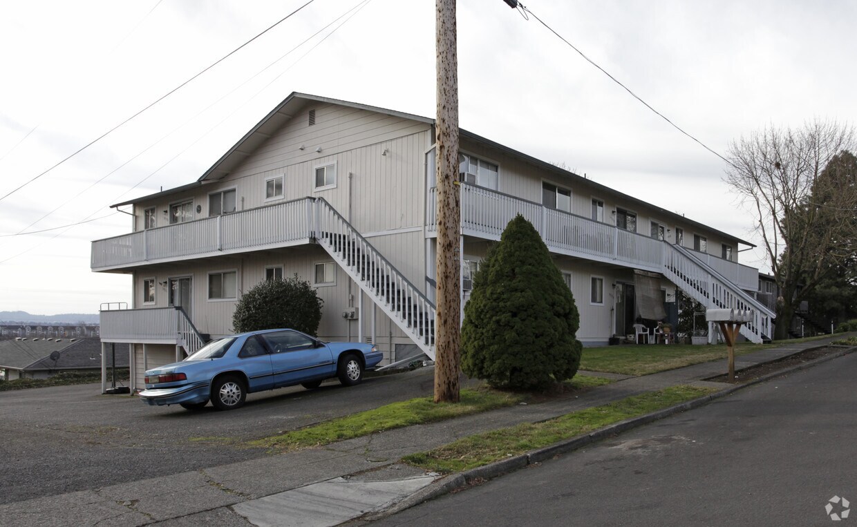 Building Photo - Trade Winds Apartments