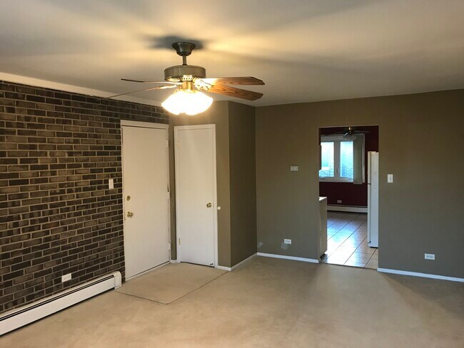 Building Photo - 9032 W 140th St