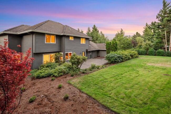 Building Photo - 1324 Stonehaven Dr