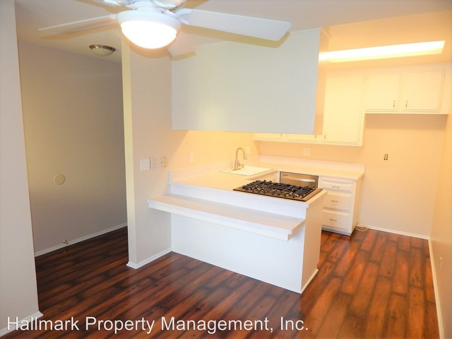 Building Photo - 7622 Amazon Dr