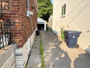 Building Photo - 9 ROBLIN BSMT Ave
