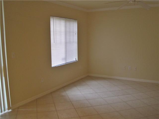Building Photo - 6533 Emerald Dunes Dr