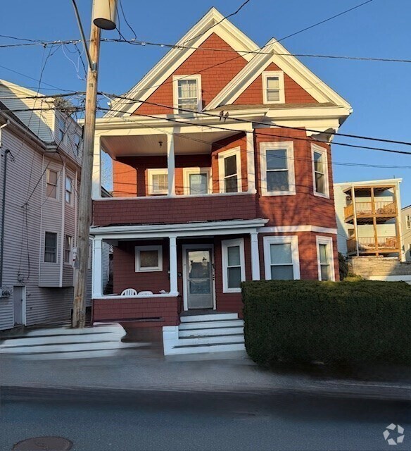 Building Photo - 39 Wolcott St