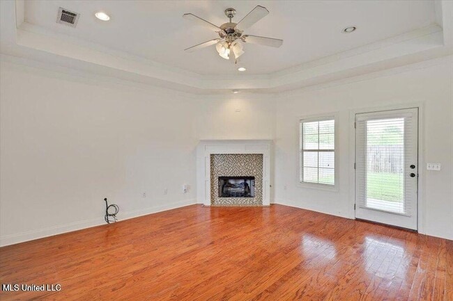 Photo - 409 Sand Stone Pl House