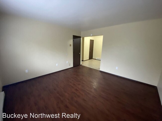 Building Photo - 1402 Brooke Park Dr