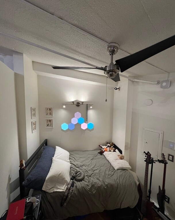 Building Photo - 12 Stoneholm St