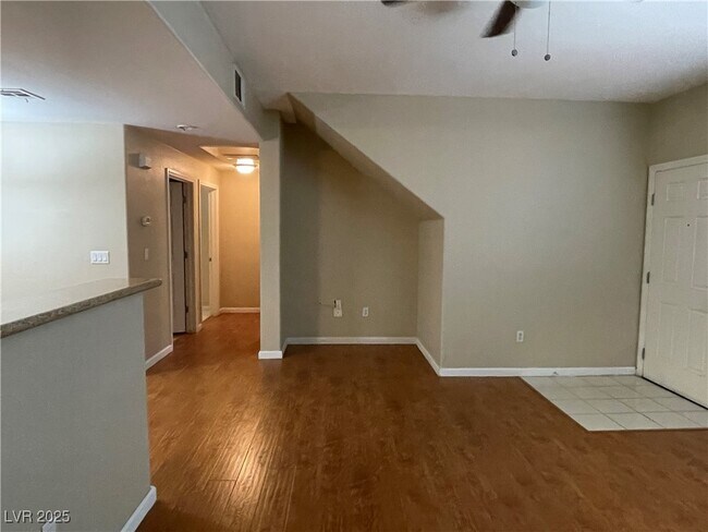 Building Photo - 7701 W Robindale Rd