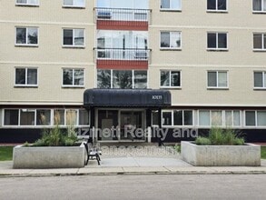 Building Photo - 10135-10120 120 St NW