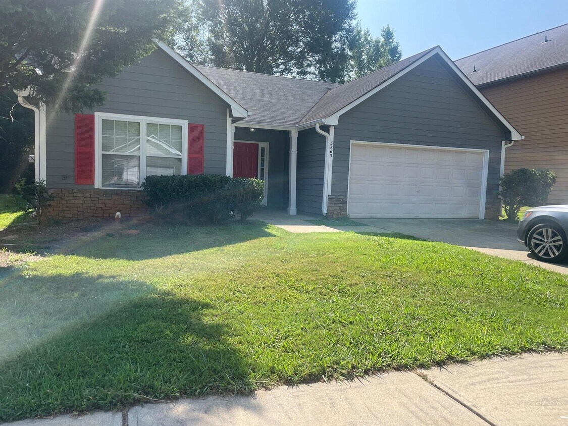 8662 Guthrie Dr, Riverdale, GA 30274 House for Rent in Riverdale, GA