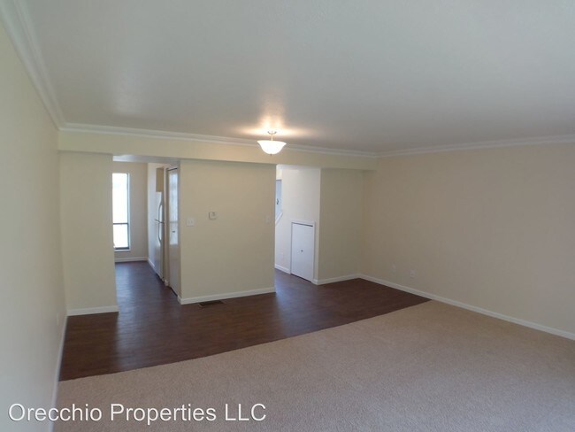 Building Photo - 4690c-4690C Scioto Dr