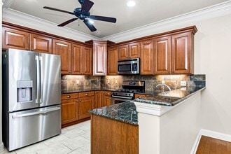 Building Photo - 11110 Boardwalk Dr