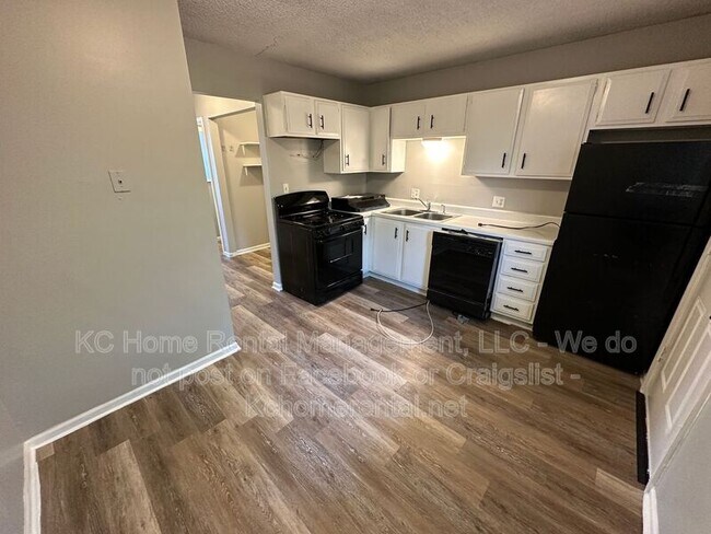 Foto del edificio - 9227 E 54th St