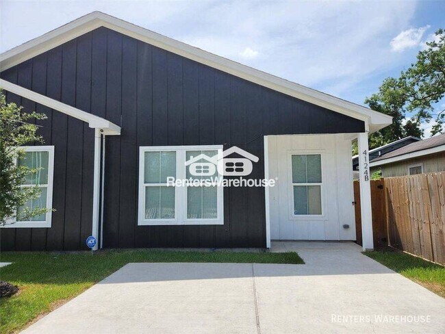 Building Photo - 4124 Vaughn St