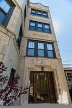 Building Photo - 4863 N Hermitage Ave