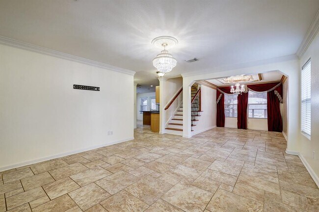 Foto del edificio - 18335 Barkers Crest Dr