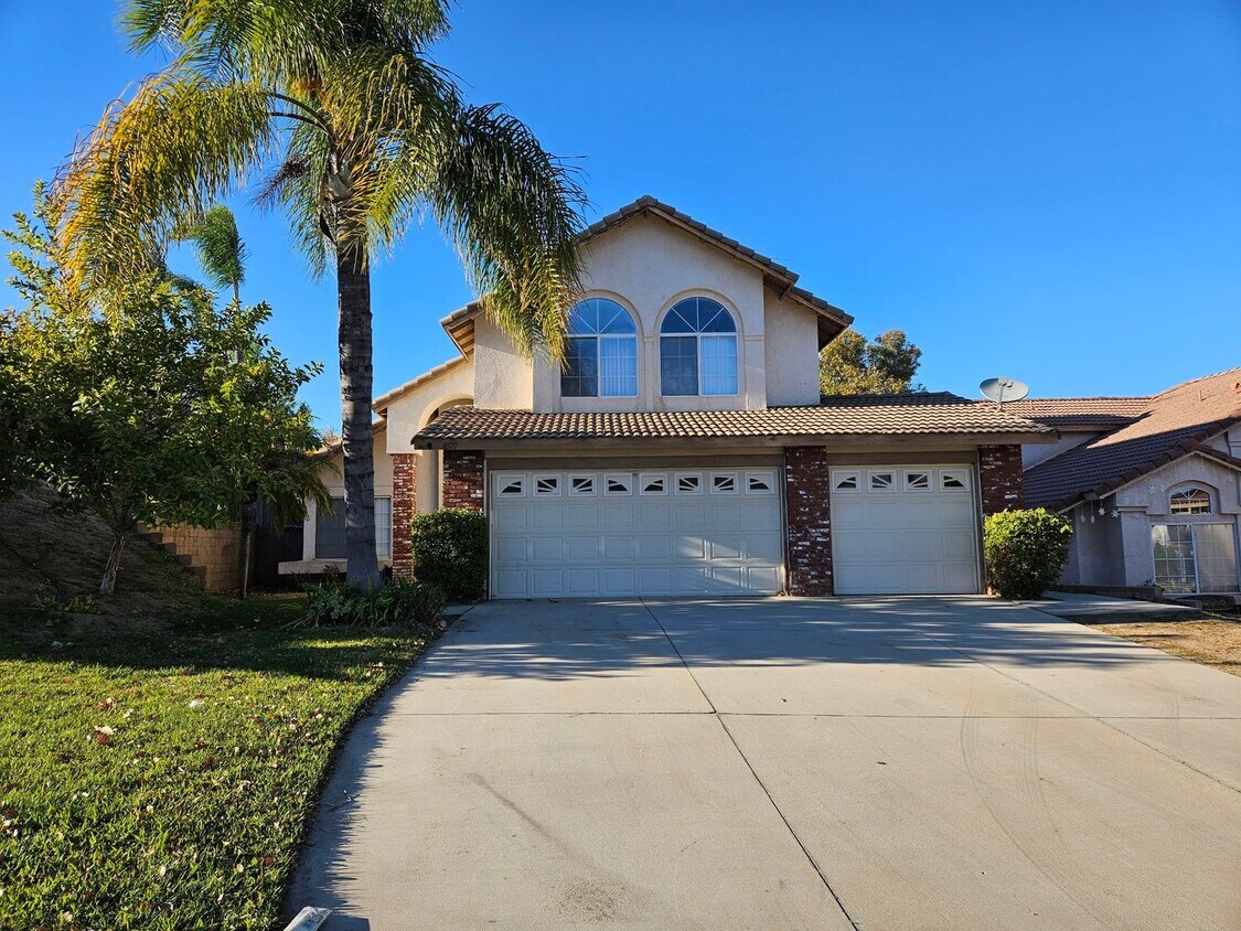 8577 Rosemary Riverside, Ca Beautiful 2 St... House Rental in