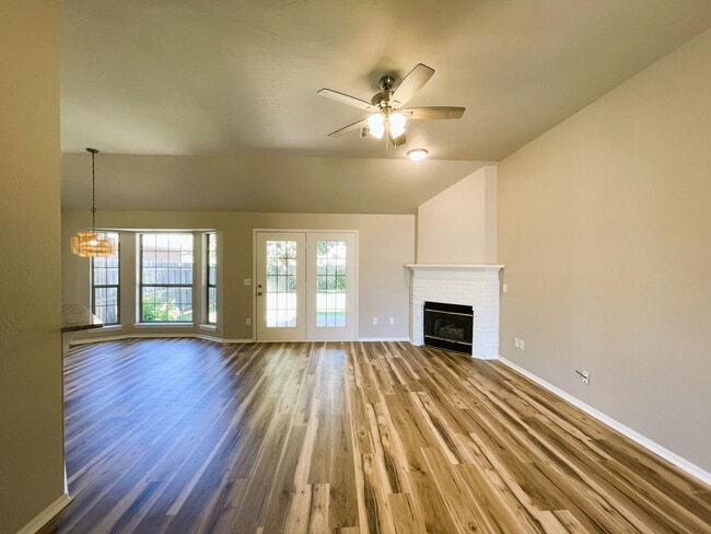 Building Photo - 1221 NW 138th St