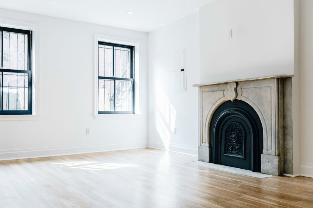 Building Photo - 339 Hoyt St