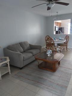 Foto del edificio - 13813 Mission Oaks Blvd