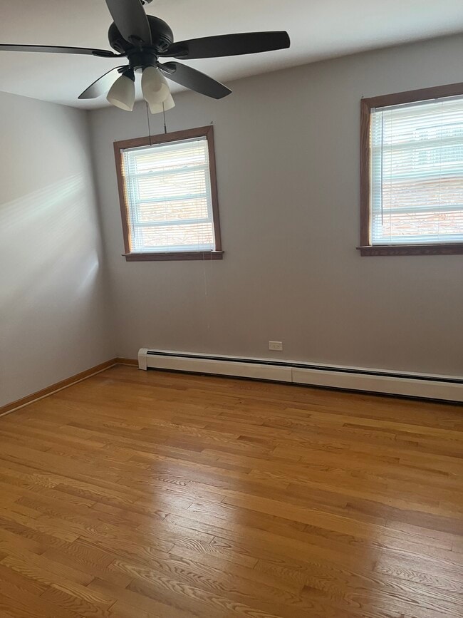 Foto del edificio - 3848 N Kenneth Ave
