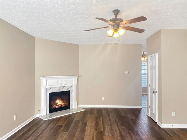 Photo - 3033 Kentmere Dr Townhome