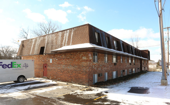 Building Photo - Colony House