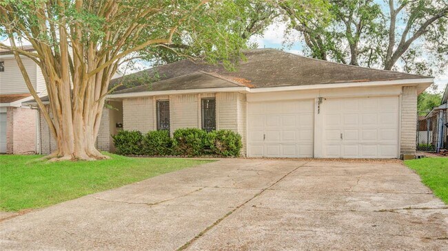 Building Photo - 11427 Newbrook Dr