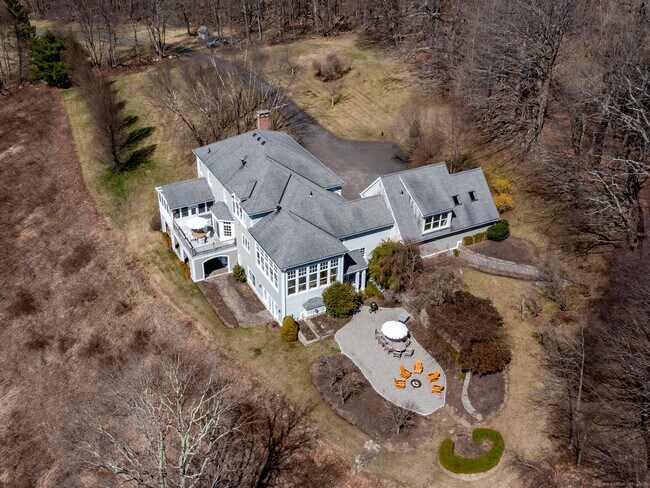 Foto del edificio - 293 Lake Rd