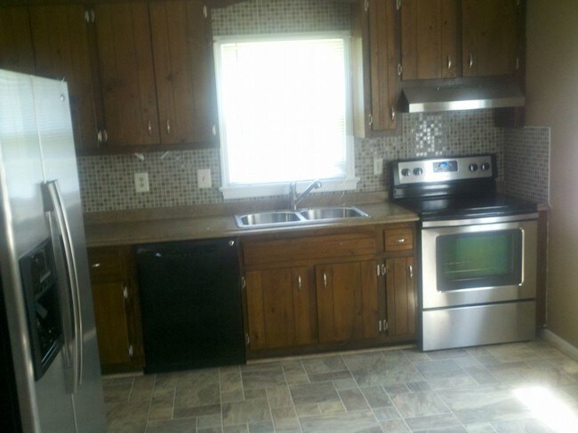 Building Photo - 6411 Lantana Ln
