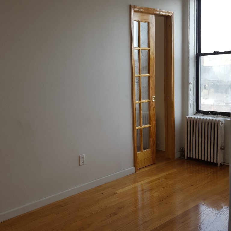 Primary Photo - 85 Kenmare St
