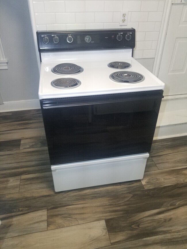 Stove - 46 S Bedford St