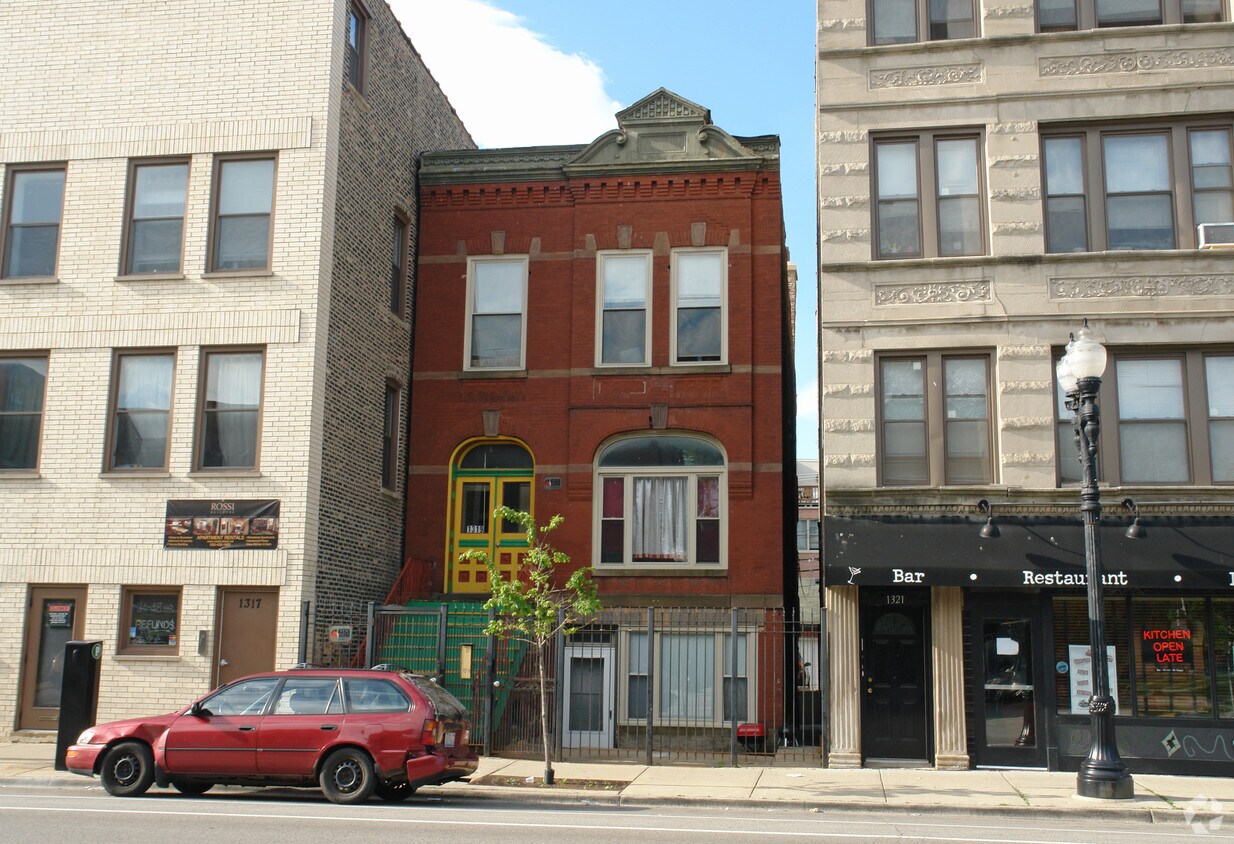 Building Photo - 1319 W Taylor St