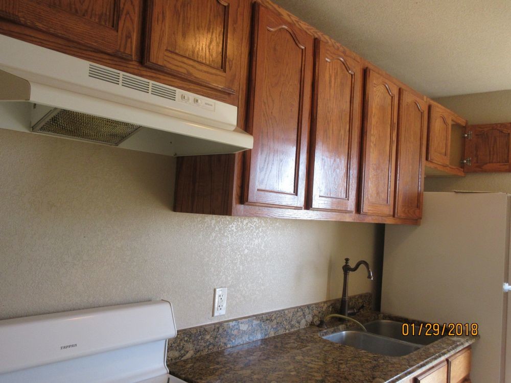 Building Photo - NORTHEAST: 1 BEDROOM 1 BATH