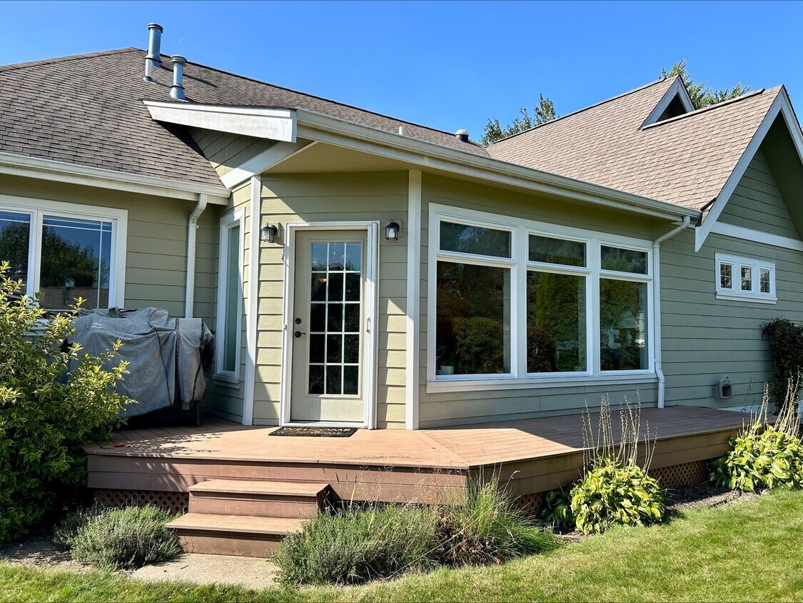 Primary Photo - 1454 Bradley Meadows Ln