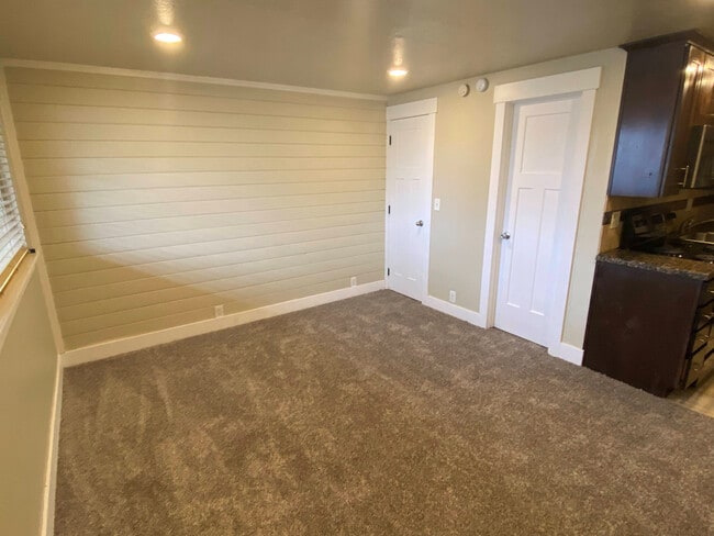 Photo - 3443 S State St Apartment