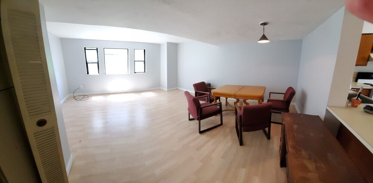 3239 Niagara Sq Unit 1, Pittsburgh, PA 15213 Condo for Rent in