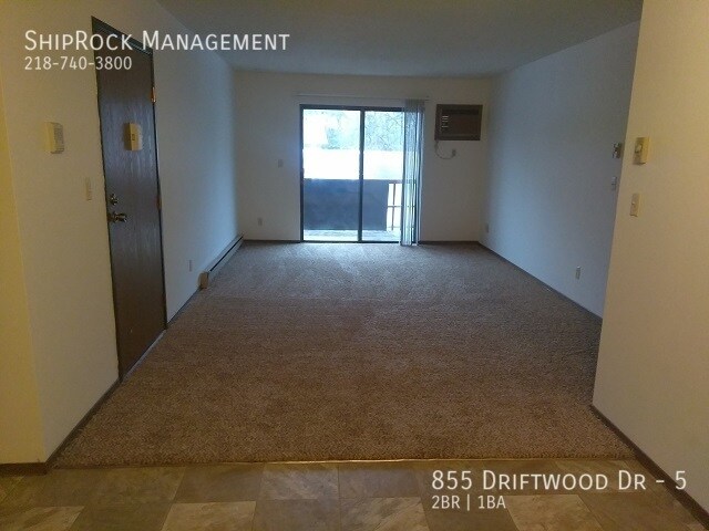 Foto del edificio - 855 Driftwood Dr