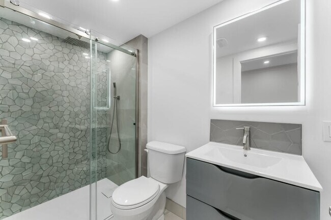 Photo du bâtiment - 2630-2632 Rue Modugno
